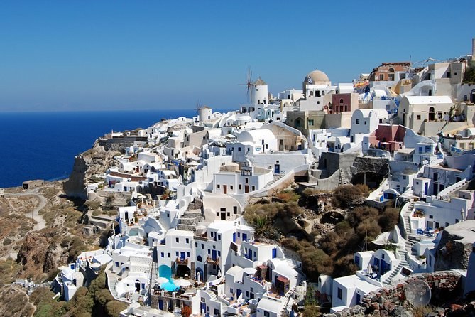 Santorini Full Day Tour: Fira, Oia Sunset & Beach (Small Group)